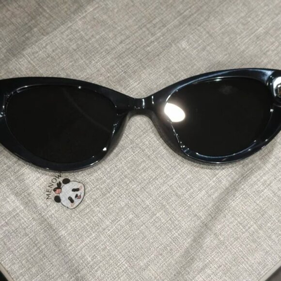 Gucci Black Round Frame Sunglasses with Velvet Case - Picture 3 of 6